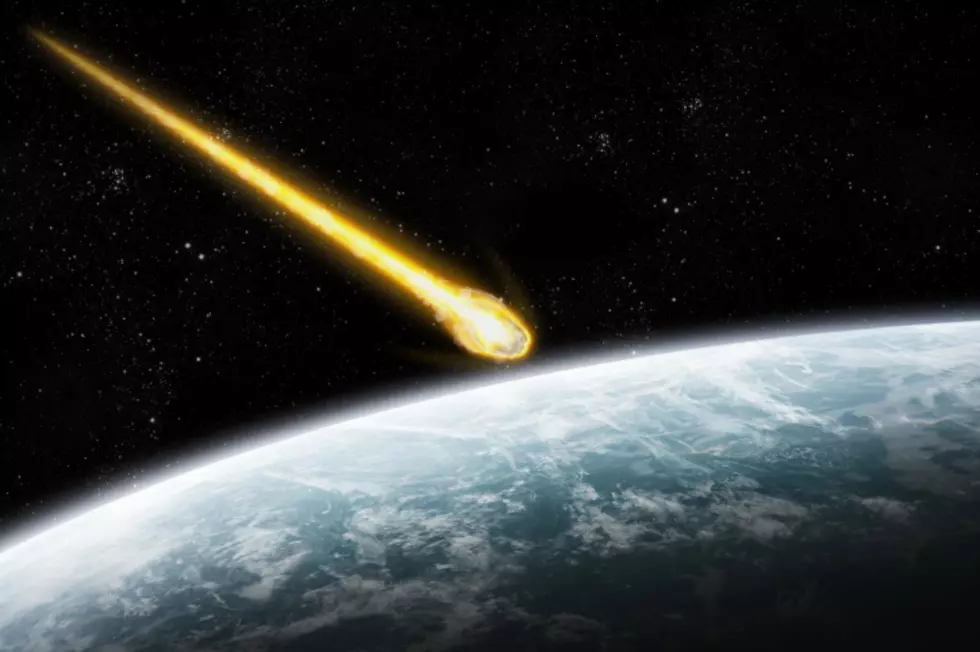 Wow Texas Night Sky Lights Up With Meteor Thought to Be Aliens