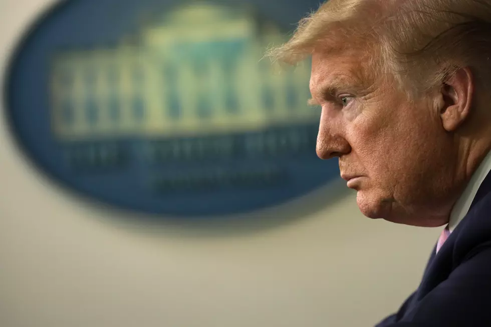 Trump Says He’ll Decide on Easing Guidelines, Not Governors